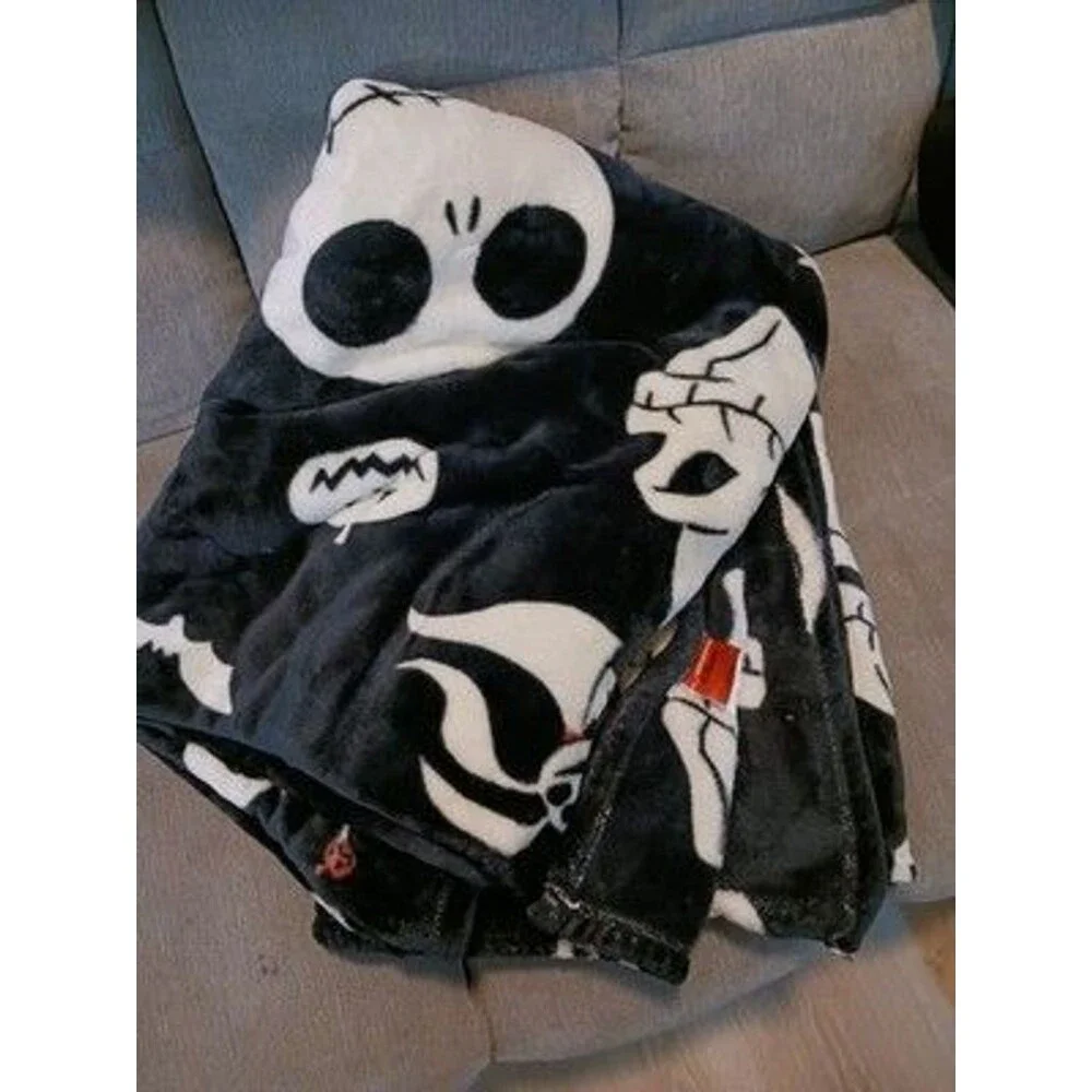 Disney Halloween Jack, Zero, And Boogie Throw.
